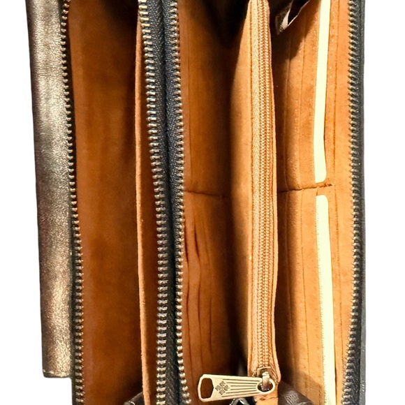 Patricia Nash Amelia Wallet - Picture 7 of 9